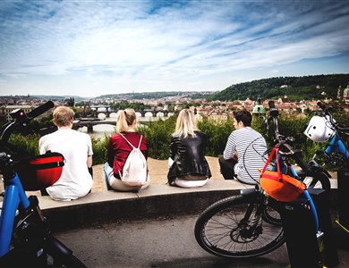 Visita panoramia di Praga su un monopattino elettrico