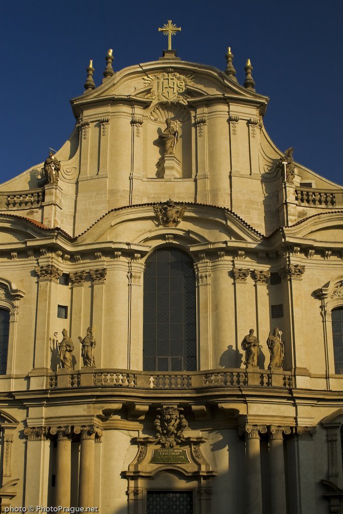 3 Saint Nicolas in Mala Strana Prague