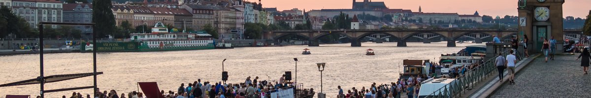 main picture Naplavka Prague