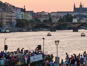 main picture Naplavka Prague