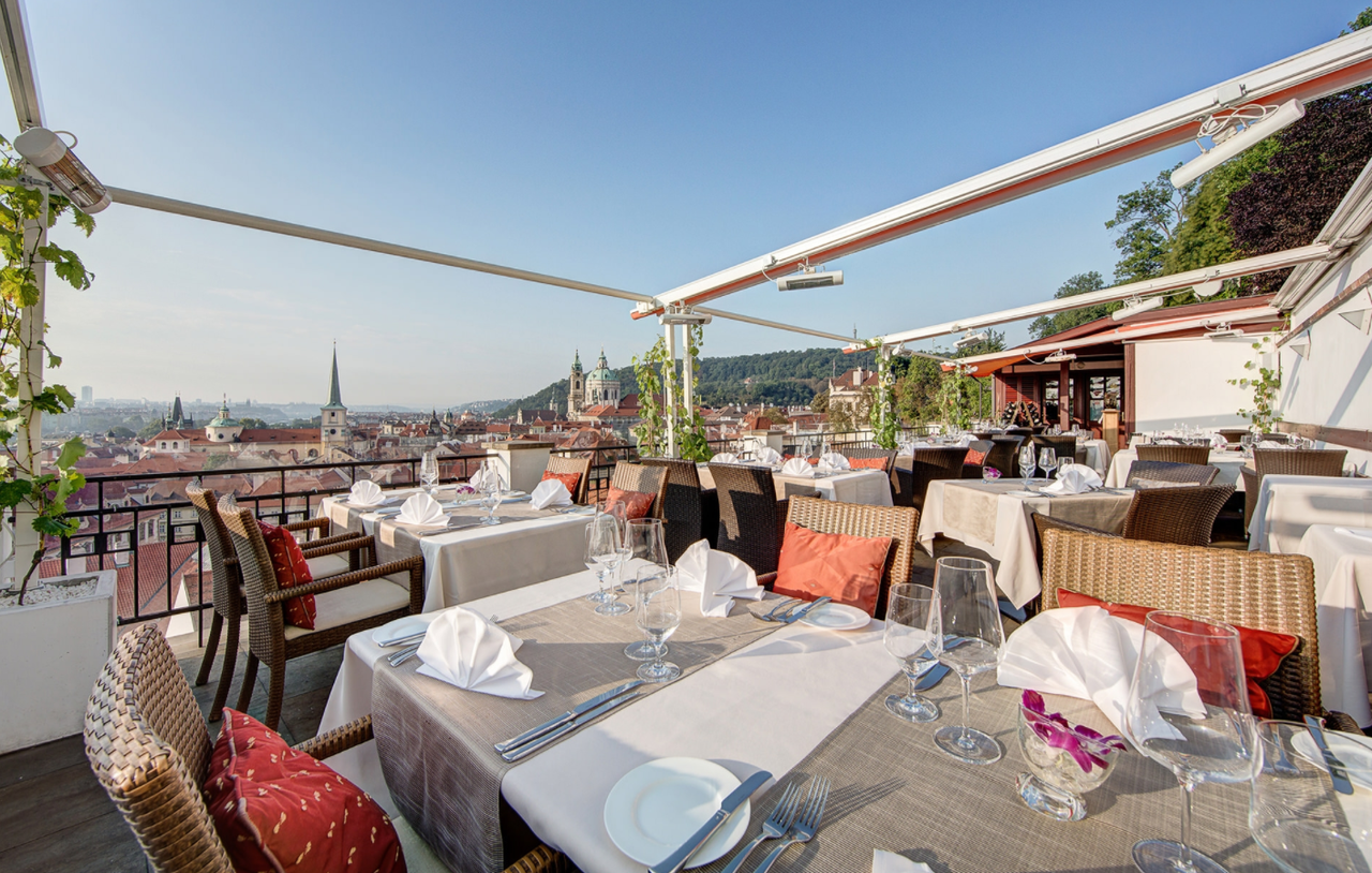 5 Terasa U Zlate studne Prague